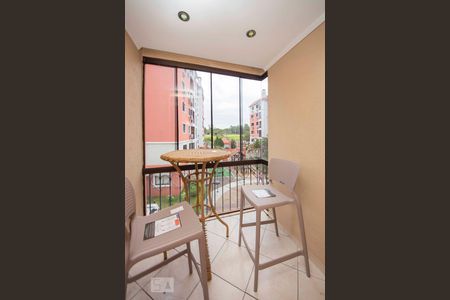 Varanda com Churrasqueira  de apartamento para alugar com 3 quartos, 63m² em Sarandi, Porto Alegre