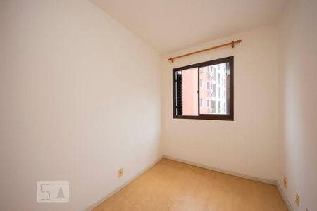 Quarto 1 de apartamento para alugar com 3 quartos, 63m² em Sarandi, Porto Alegre