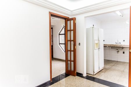 Apartamento à venda com 180m², 3 quartos e 2 vagasCopa