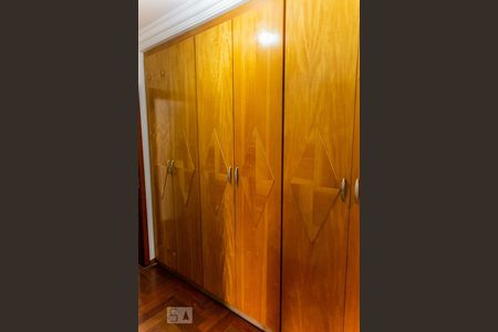 Apartamento à venda com 180m², 3 quartos e 2 vagasArmário