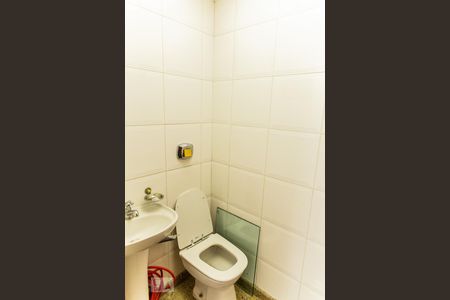 Apartamento à venda com 180m², 3 quartos e 2 vagasBanheiro de Serviço