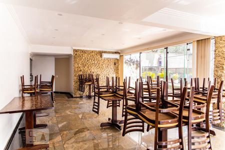 Apartamento à venda com 180m², 3 quartos e 2 vagasÁrea comum - Salão de festas