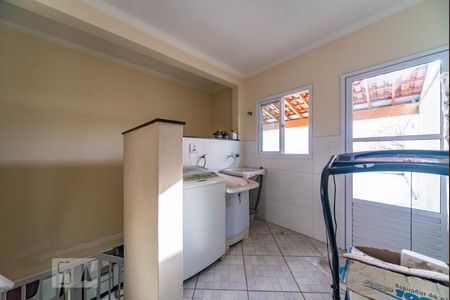 Apartamento à venda com 160m², 3 quartos e 2 vagas Apartamento à venda com 160m², 3 quartos e 2 vagasÁrea de Serviço