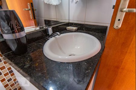 Apartamento à venda com 160m², 3 quartos e 2 vagas Apartamento à venda com 160m², 3 quartos e 2 vagassuíte