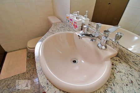 Apartamento à venda com 178m², 3 quartos e 3 vagasBanheiro da Suíte 3