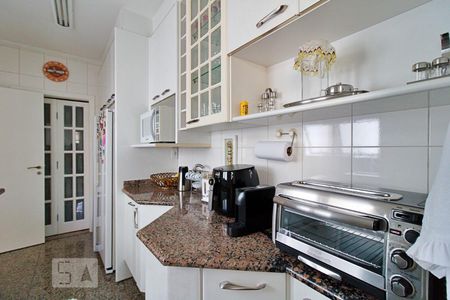 Apartamento à venda com 178m², 3 quartos e 3 vagasCozinha