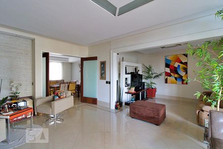 Apartamento à venda com 178m², 3 quartos e 3 vagasSala
