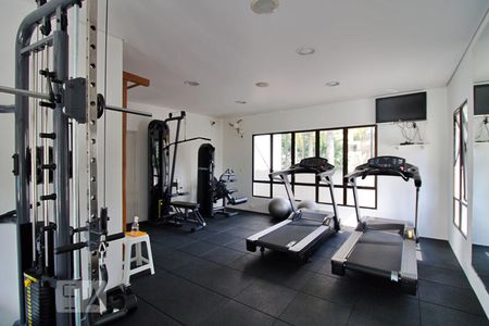 Apartamento à venda com 178m², 3 quartos e 3 vagasÁrea comum - Academia