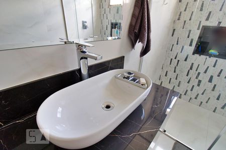 Apartamento à venda com 178m², 3 quartos e 3 vagasBanheiro da Suíte 1