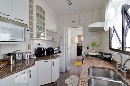 Apartamento à venda com 178m², 3 quartos e 3 vagasCozinha