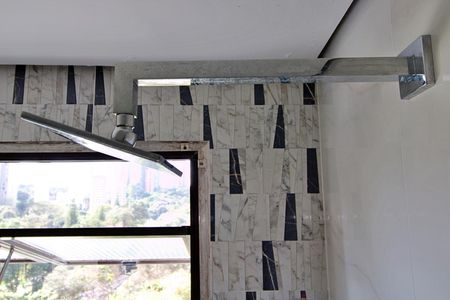 Apartamento à venda com 178m², 3 quartos e 3 vagasBanheiro da Suíte 1