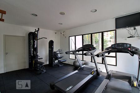 Apartamento à venda com 178m², 3 quartos e 3 vagasÁrea comum - Academia