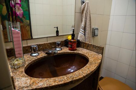 Lavabo de apartamento à venda com 3 quartos, 180m² em Copacabana, Rio de Janeiro