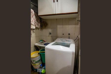 Apartamento à venda com 180m², 3 quartos e 1 vagaÁrea de Serviço