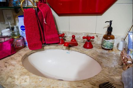 Apartamento à venda com 180m², 3 quartos e 1 vagaBanheiro da Suíte