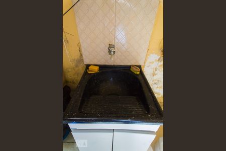 Casa à venda com 80m², 1 quarto e 2 vagasLavanderia 