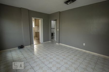 Sala de casa para alugar com 3 quartos, 93m² em Bonsucesso, Rio de Janeiro