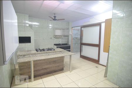 Casa à venda com 150m², 2 quartos e 2 vagasCozinha