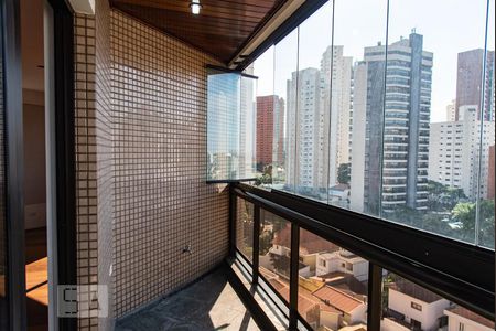 Varanda de apartamento para alugar com 4 quartos, 327m² em Jardim Vila Mariana, São Paulo