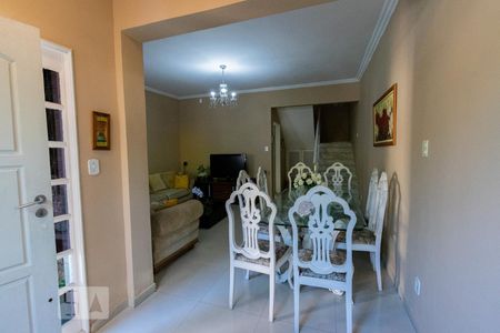 Sala de casa para alugar com 4 quartos, 250m² em Freguesia de Jacarepaguá, Rio de Janeiro