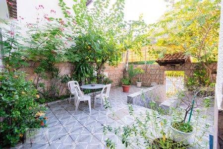 Casa para alugar com 250m², 4 quartos e 3 vagasÁrea Externa