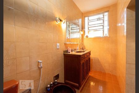 Casa para alugar com 250m², 4 quartos e 3 vagasBanheiro da Suíte