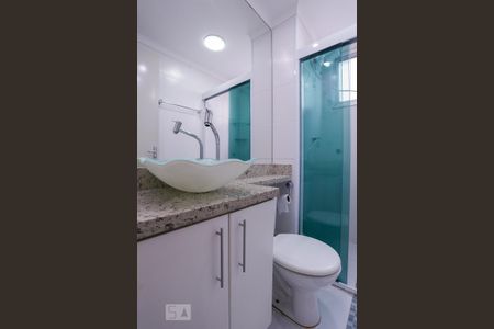 Banheiro de apartamento para alugar com 2 quartos, 44m² em Água Branca, São Paulo