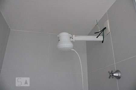 Apartamento para alugar com 37m², 2 quartos e sem vagaBanheiro - Chuveiro