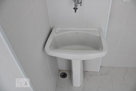 Apartamento para alugar com 37m², 2 quartos e sem vagaÁrea de serviço - Tanque