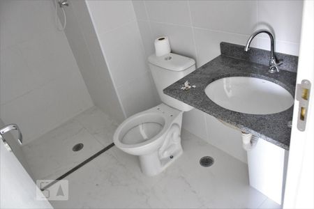 Apartamento para alugar com 37m², 2 quartos e sem vagaBanheiro