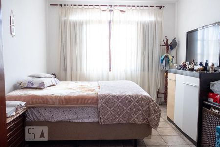 Suíte de casa à venda com 4 quartos, 150m² em Vila Santana, São Paulo