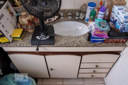 Casa à venda com 150m², 4 quartos e 2 vagasBanheiro