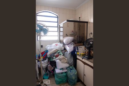 Casa à venda com 150m², 4 quartos e 2 vagasBanheiro