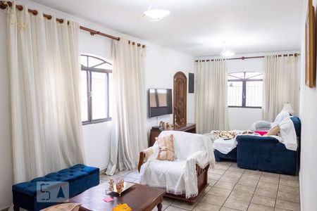 Sala de casa para alugar com 4 quartos, 150m² em Vila Santana, São Paulo