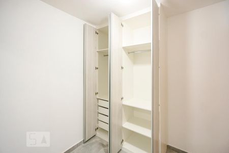 Quarto 01 de apartamento para alugar com 2 quartos, 40m² em Vila Antonina, São Paulo