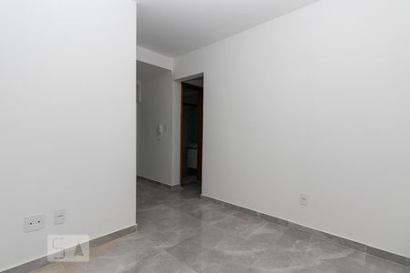 Sala de apartamento para alugar com 2 quartos, 40m² em Vila Antonina, São Paulo