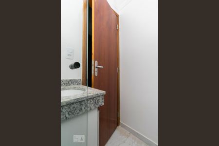 Apartamento para alugar com 40m², 2 quartos e sem vagaBanheiro