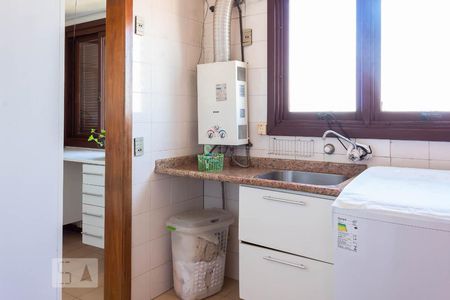 Apartamento para alugar com 214m², 3 quartos e 2 vagas Apartamento para alugar com 214m², 3 quartos e 2 vagasÁrea de Serviço