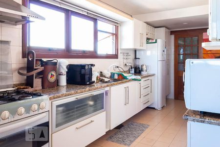 Apartamento para alugar com 214m², 3 quartos e 2 vagas Apartamento para alugar com 214m², 3 quartos e 2 vagasCozinha