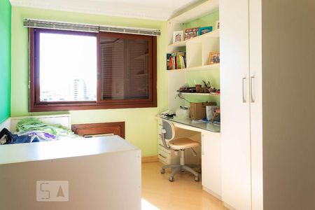 Apartamento para alugar com 214m², 3 quartos e 2 vagas Apartamento para alugar com 214m², 3 quartos e 2 vagasQuarto 2