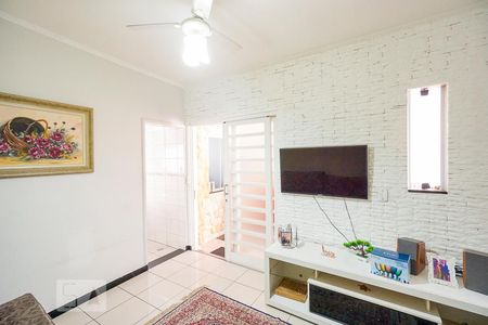 Sala de casa à venda com 4 quartos, 300m² em Vila Ivone, São Paulo
