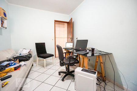 Quarto 01 de casa à venda com 4 quartos, 300m² em Vila Ivone, São Paulo