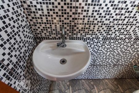 Casa à venda com 120m², 3 quartos e 2 vagasBanheiro - Terraço