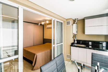 Studio para alugar com 26m², 1 quarto e 1 vaga Studio para alugar com 26m², 1 quarto e 1 vagaVaranda