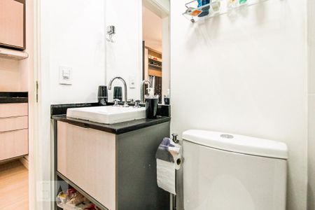 Studio para alugar com 26m², 1 quarto e 1 vaga Studio para alugar com 26m², 1 quarto e 1 vagaBanheiro
