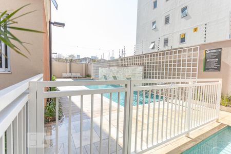 Apartamento à venda com 34m², 1 quarto e sem vagaÁrea comum - Piscina