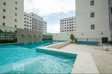 Apartamento para alugar com 33m², 2 quartos e sem vaga Apartamento para alugar com 33m², 2 quartos e sem vagaÁrea comum - piscina