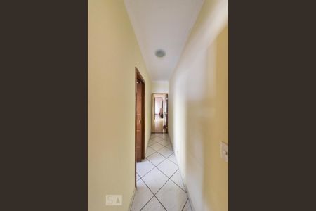 Casa à venda com 380m², 3 quartos e 2 vagas Casa à venda com 380m², 3 quartos e 2 vagasCorredor de Acesso