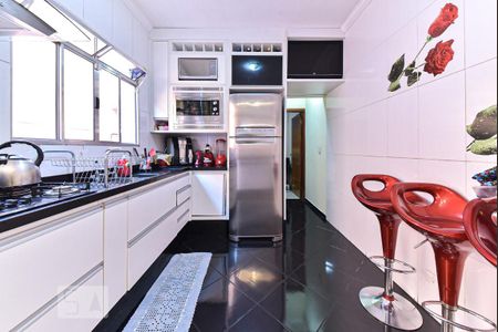 Casa à venda com 380m², 3 quartos e 2 vagasCozinha