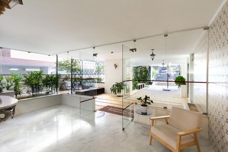 Apartamento à venda com 80m², 2 quartos e 1 vagaHall social